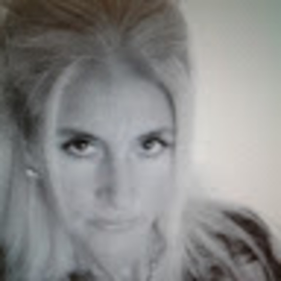 Meet your Posher, Sherry - Picture 1 of 1